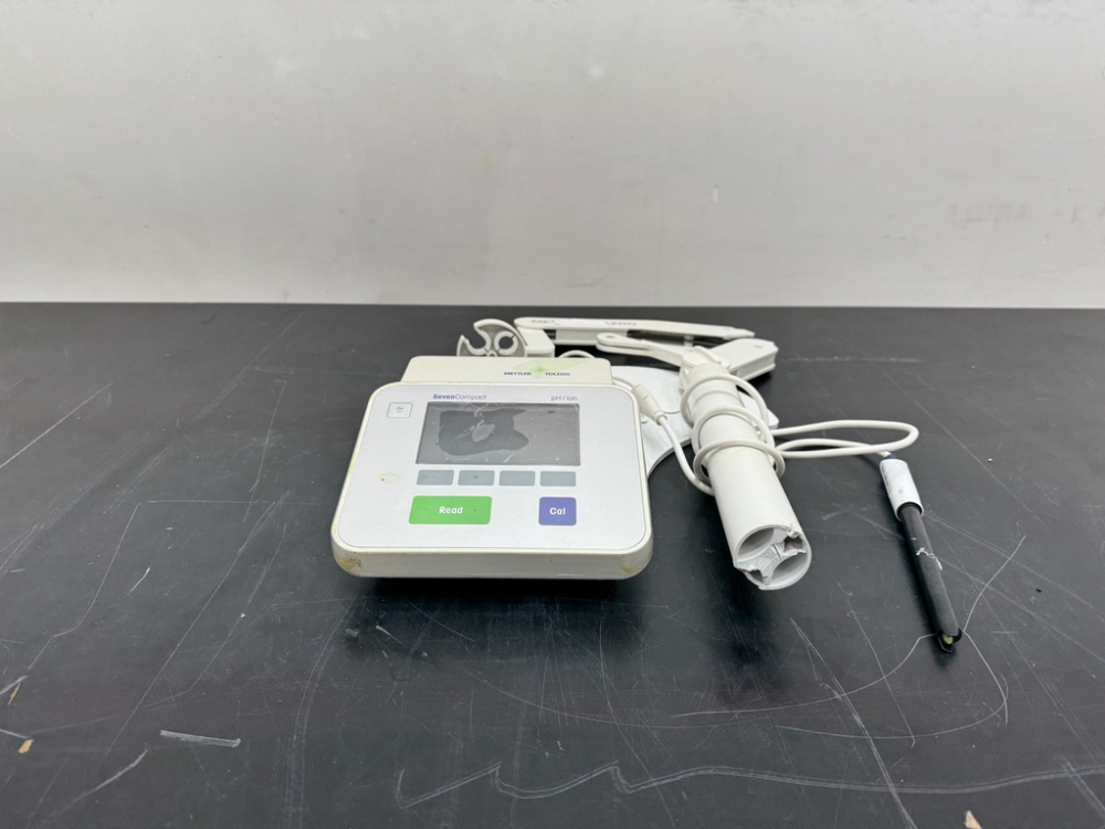 Image of Mettler Toledo SevenCompact s220 pH/Ion Meter